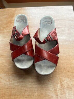 Dansko Sela Red Patent 39